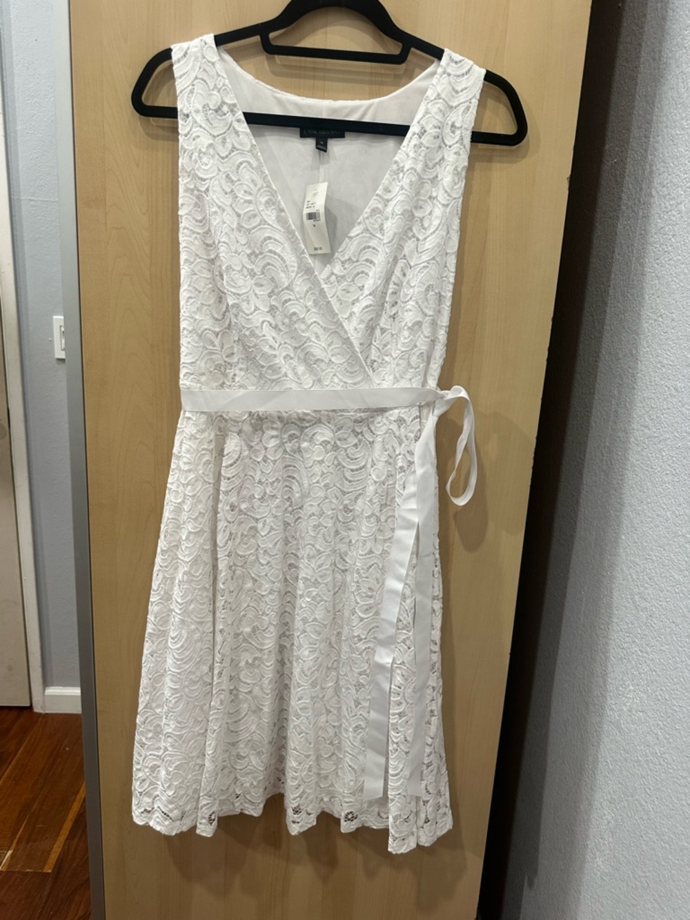 NWT  Lane Bryant Dress Size 16 White Floral Lace Lined Tie Party Cocktail